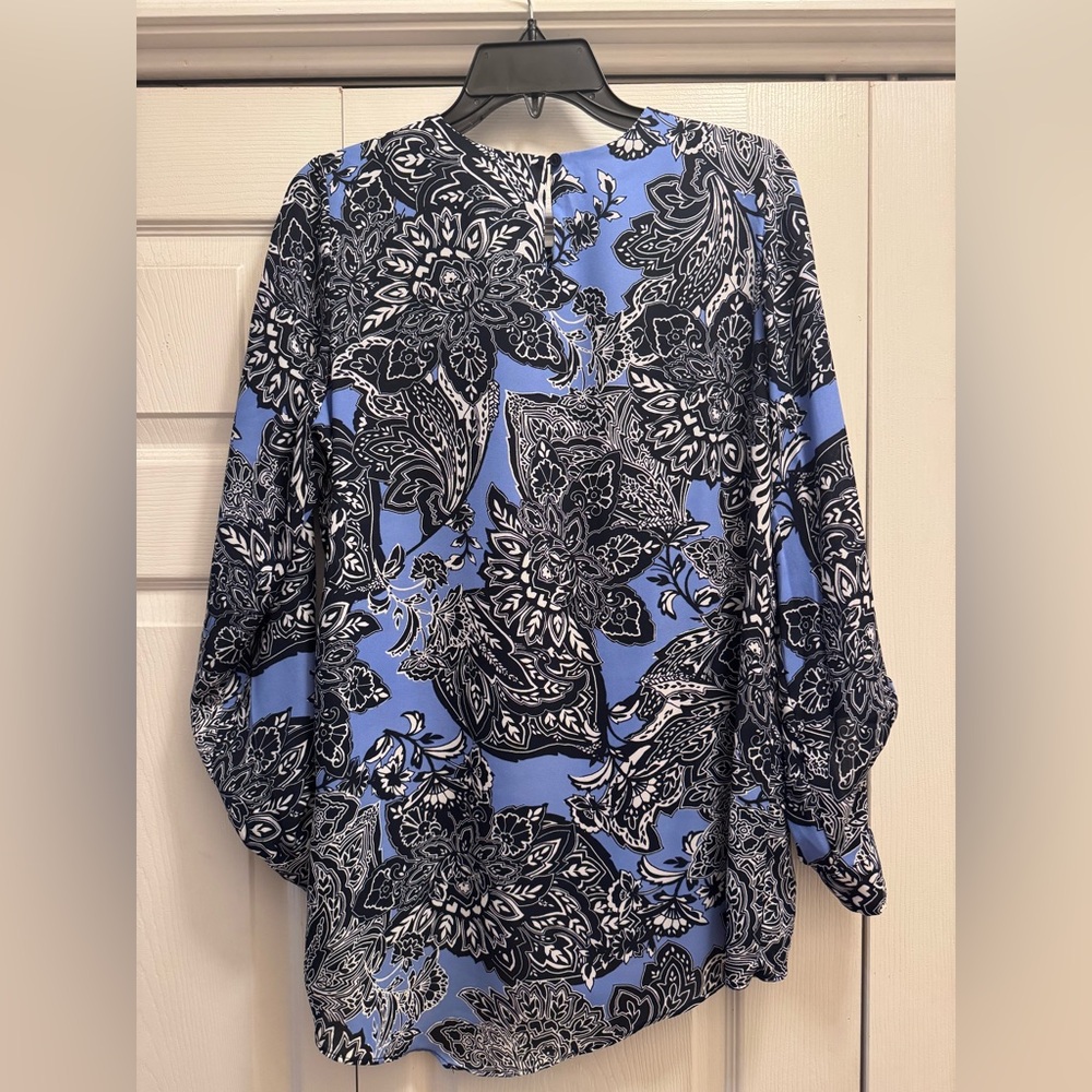 The Limited Blue and Navy Patterned Blouse - Picture 4 of 5